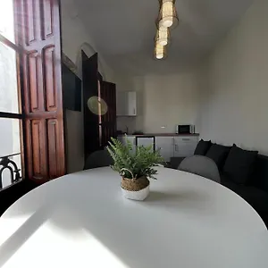  Apartment Rey